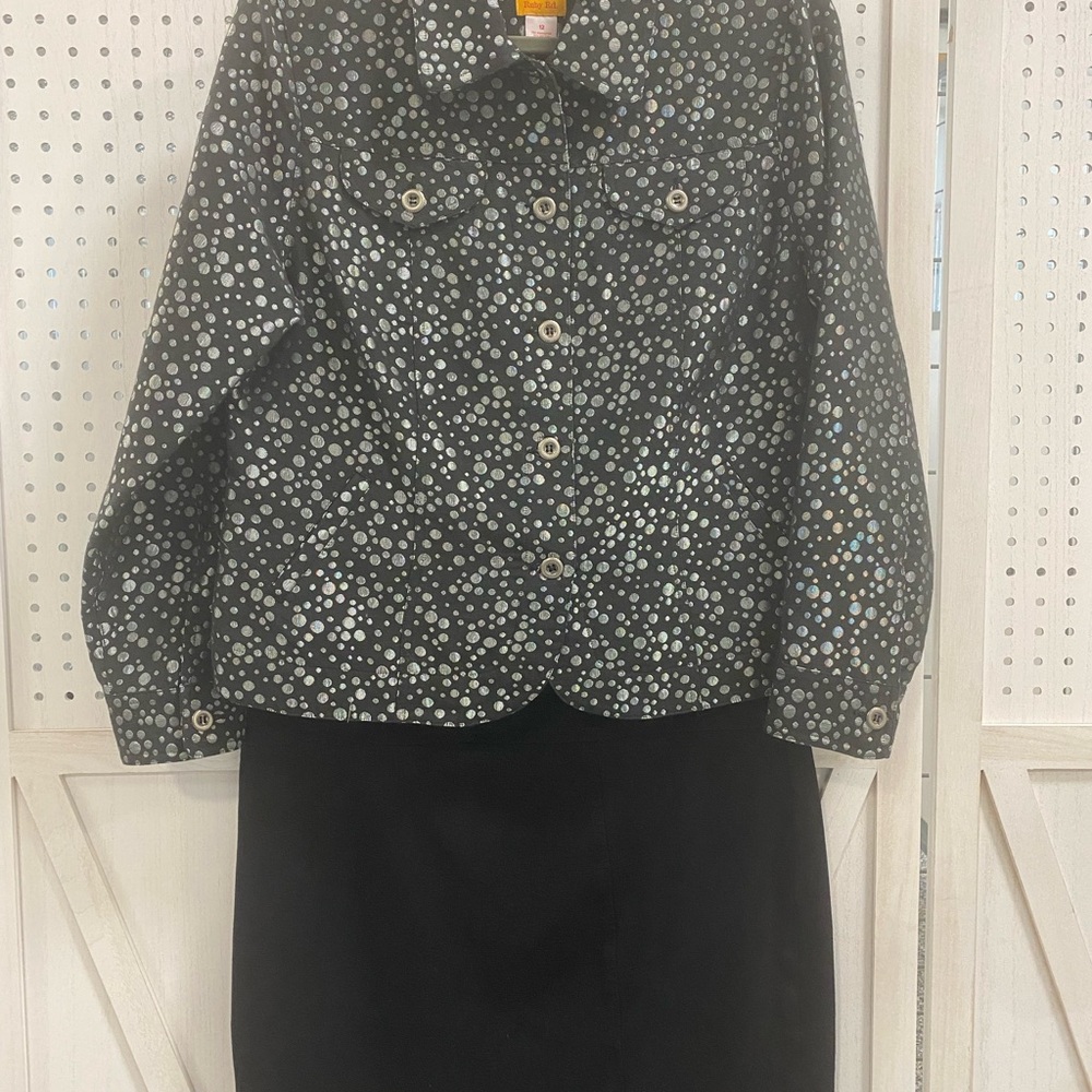 Ruby Rd. Black and Silver Patterned Jean Jacket - image 3